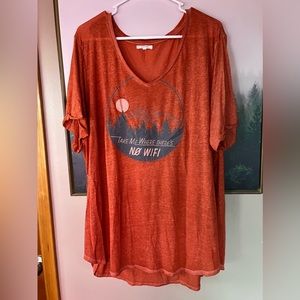 maurices “take me where there’s no wifi” graphic tee